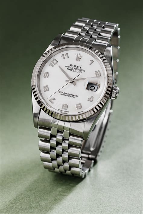 differance between ref 16234 and 16220 datejust .